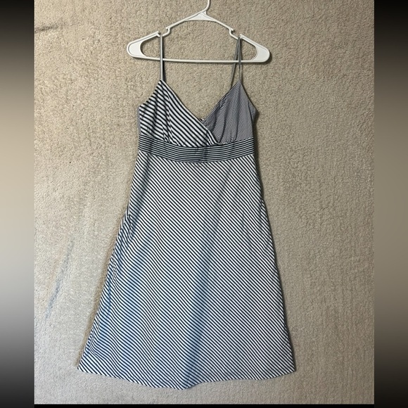 J.Crew Blue & White Striped Summer Dress Size 4. Nautical Beach Vacation Preppy - Picture 1 of 8